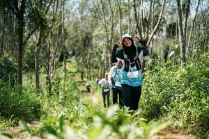 BIB: 
                            <button type="button" onclick="openModal(26294104)" class="btn btn-primary btn-sm float-right btn-popup" data-toggle="modal" data-target=".modal-high-quality">
                        <i class="fas fa-shopping-cart"></i> Add to Cart
                    </button>
                                            <button type="button" onclick="isThisMe(26294104, true)" class="btn btn-success btn-sm float-right btn-popup btn-isme hidden" data-toggle="tooltip" data-placement="bottom" title="นี่คือรูปของคุณใช่ไหม คลิกที่นี่เพื่อเอาเข้าอัลบั้ม">
                        <i class="fas fa-plus"></i> Add to album
                    </button>
                    <button type="button" onclick="isThisMe(26294104, false)" class="btn btn-warning btn-sm float-right btn-popup btn-isnotme hidden">
                        <i class="fas fa-ban"></i> Remove from album
                    </button>